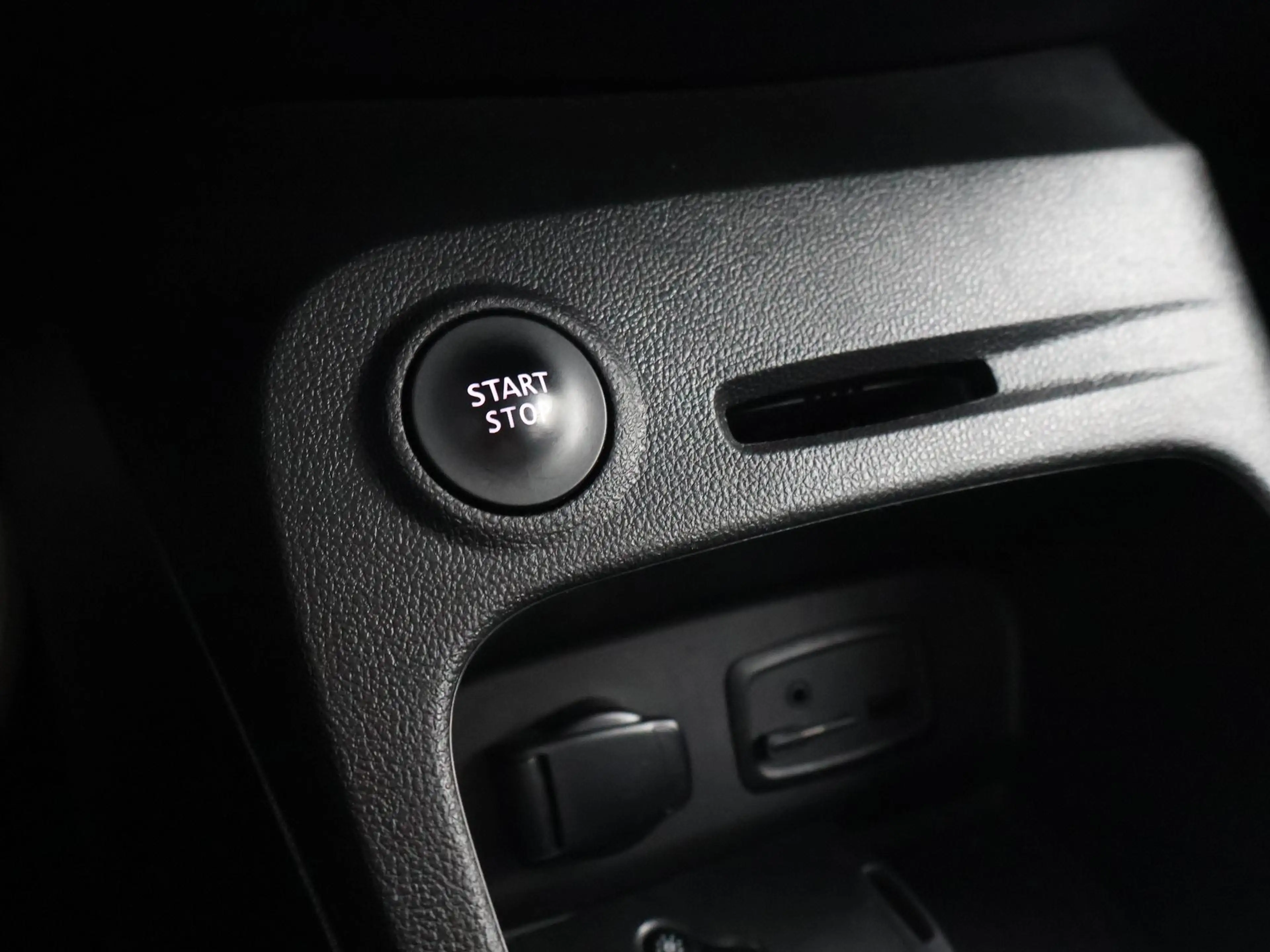 Renault Captur 0.9 TCe EDITION ONE + LEDER | TREKHAAK | CAMERA | — photo 44