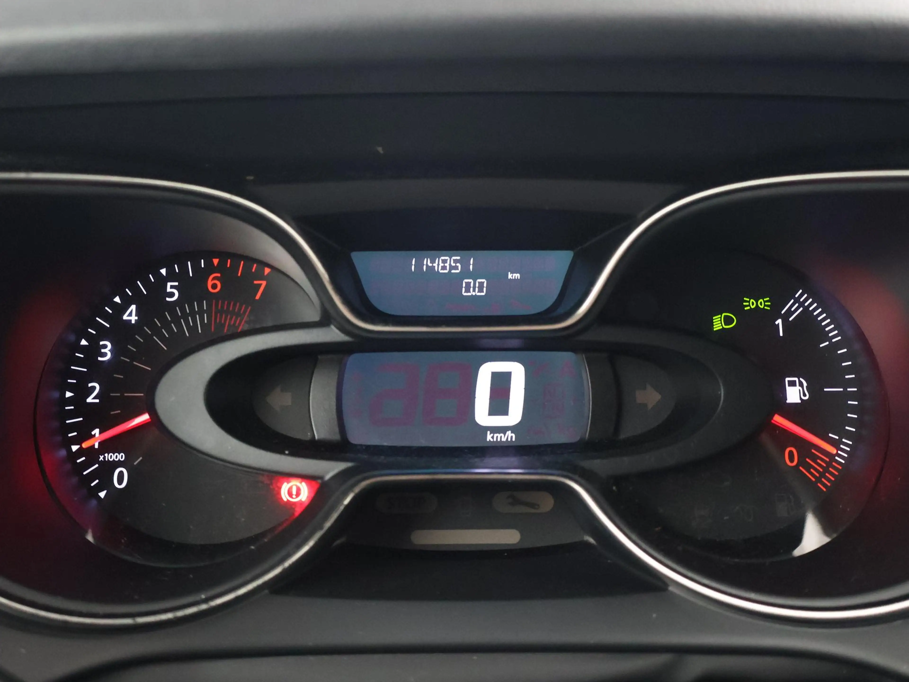Renault Captur 0.9 TCe EDITION ONE + LEDER | TREKHAAK | CAMERA | — photo 35
