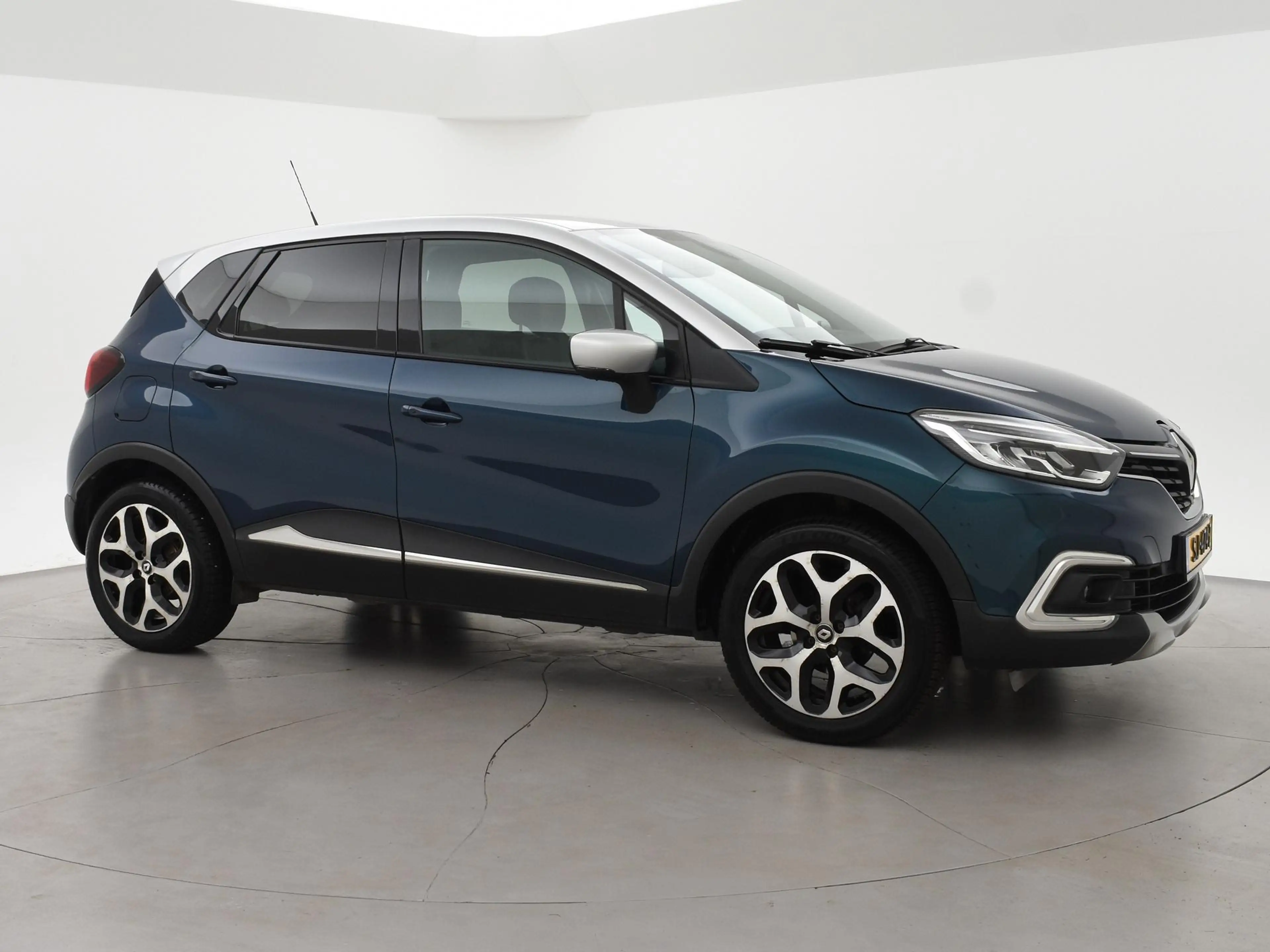 Renault Captur 0.9 TCe EDITION ONE + LEDER | TREKHAAK | CAMERA | — photo 31