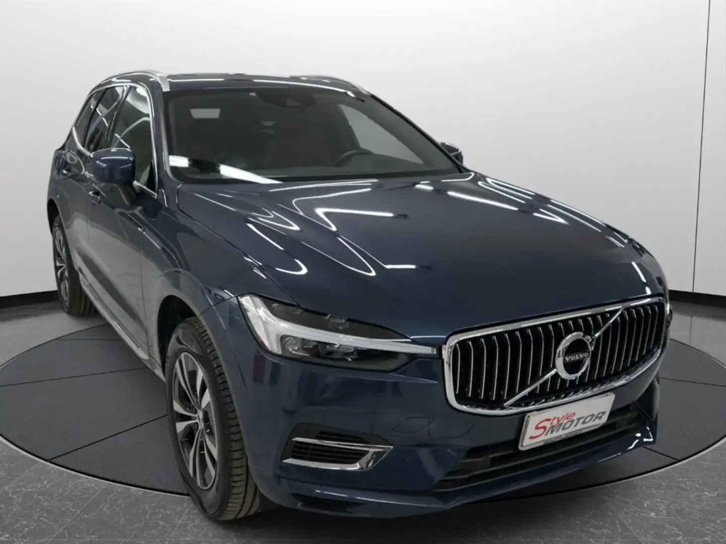 Volvo XC60 T6 Recharge Plug-in Hybrid AWD Inscription Express Bleu - 2
