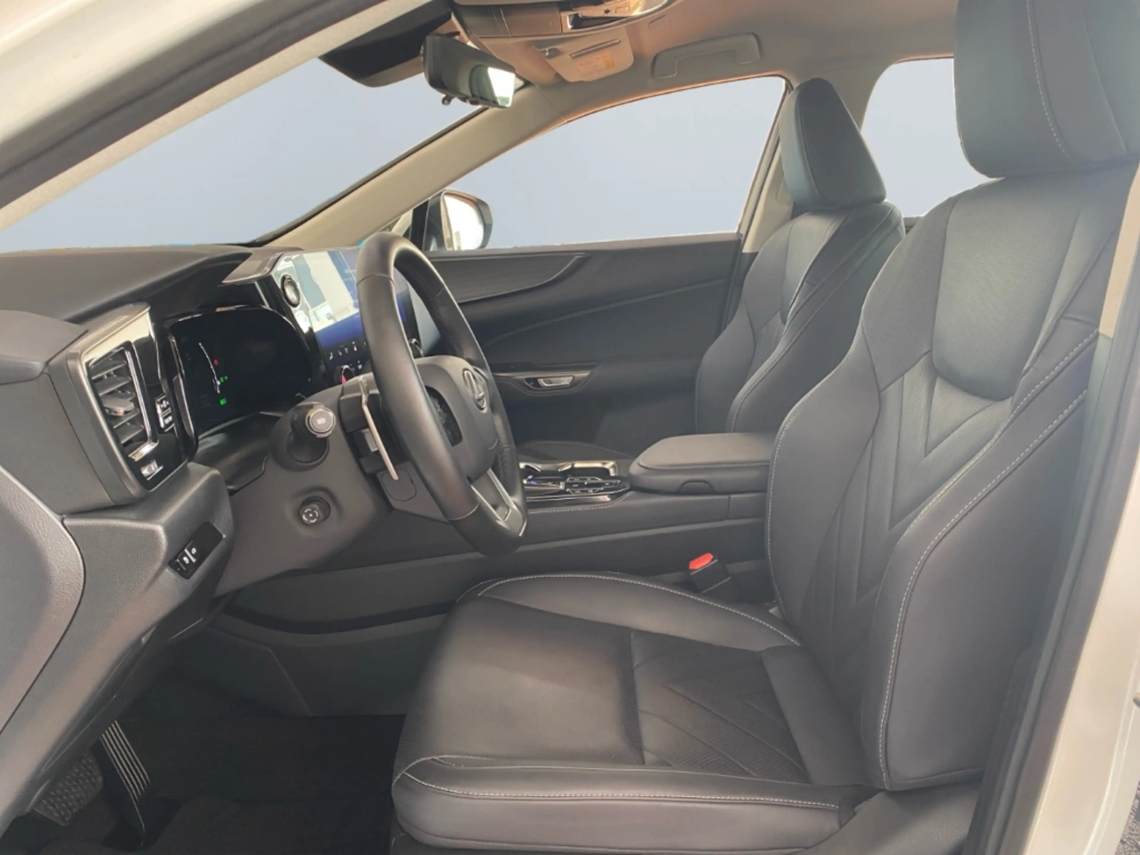 Lexus NX 450h+ Luxury Line E-Four *360°*PDC*LHD* — photo 9