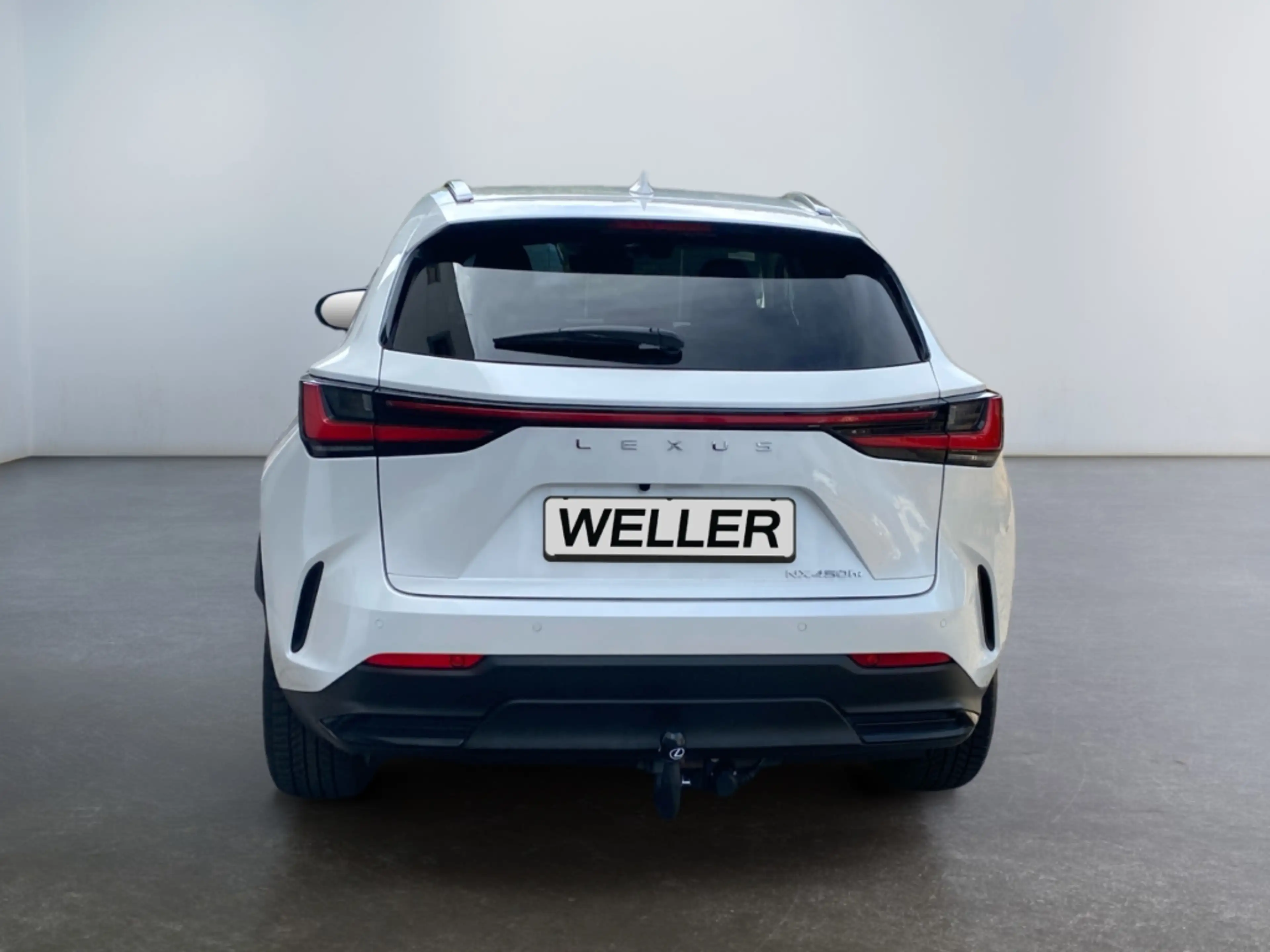 Lexus NX 450h+ Luxury Line E-Four *360°*PDC*LHD* — photo 6