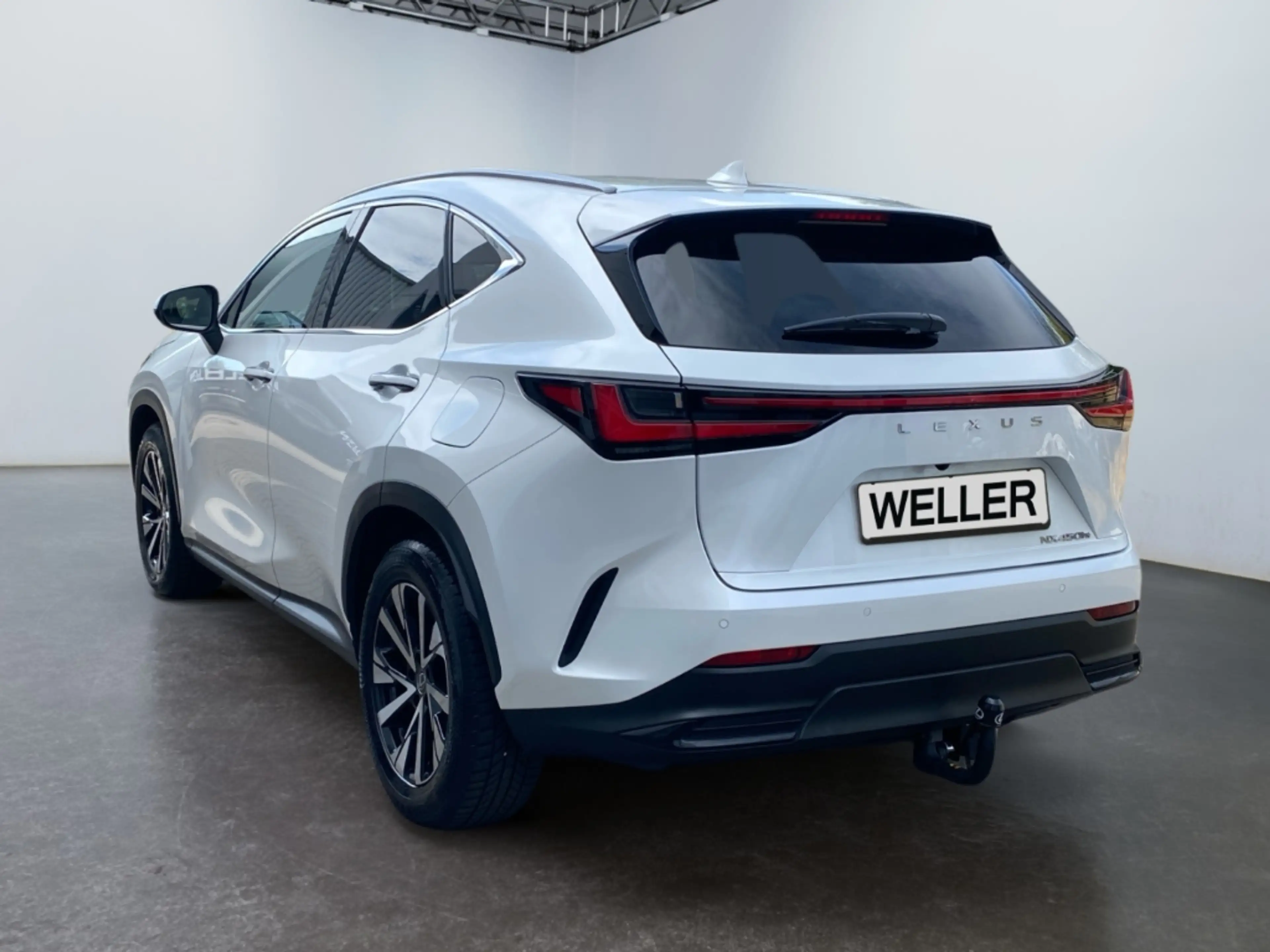 Lexus NX 450h+ Luxury Line E-Four *360°*PDC*LHD* — photo 7
