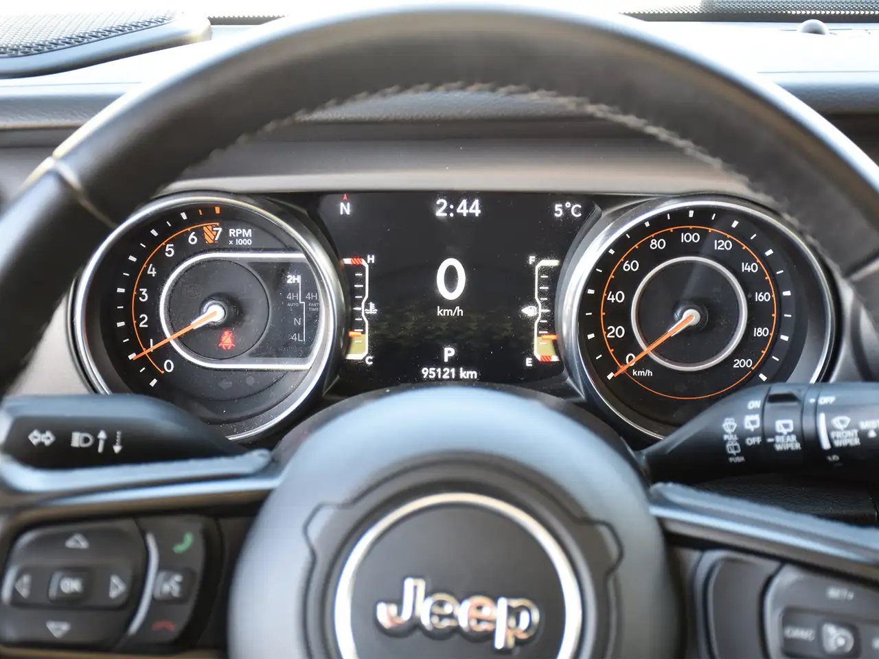 Jeep Wrangler снимка Jeep Wrangler