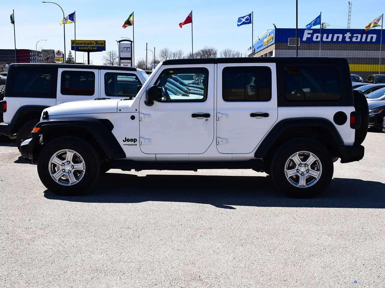 Jeep Wrangler снимка Jeep Wrangler