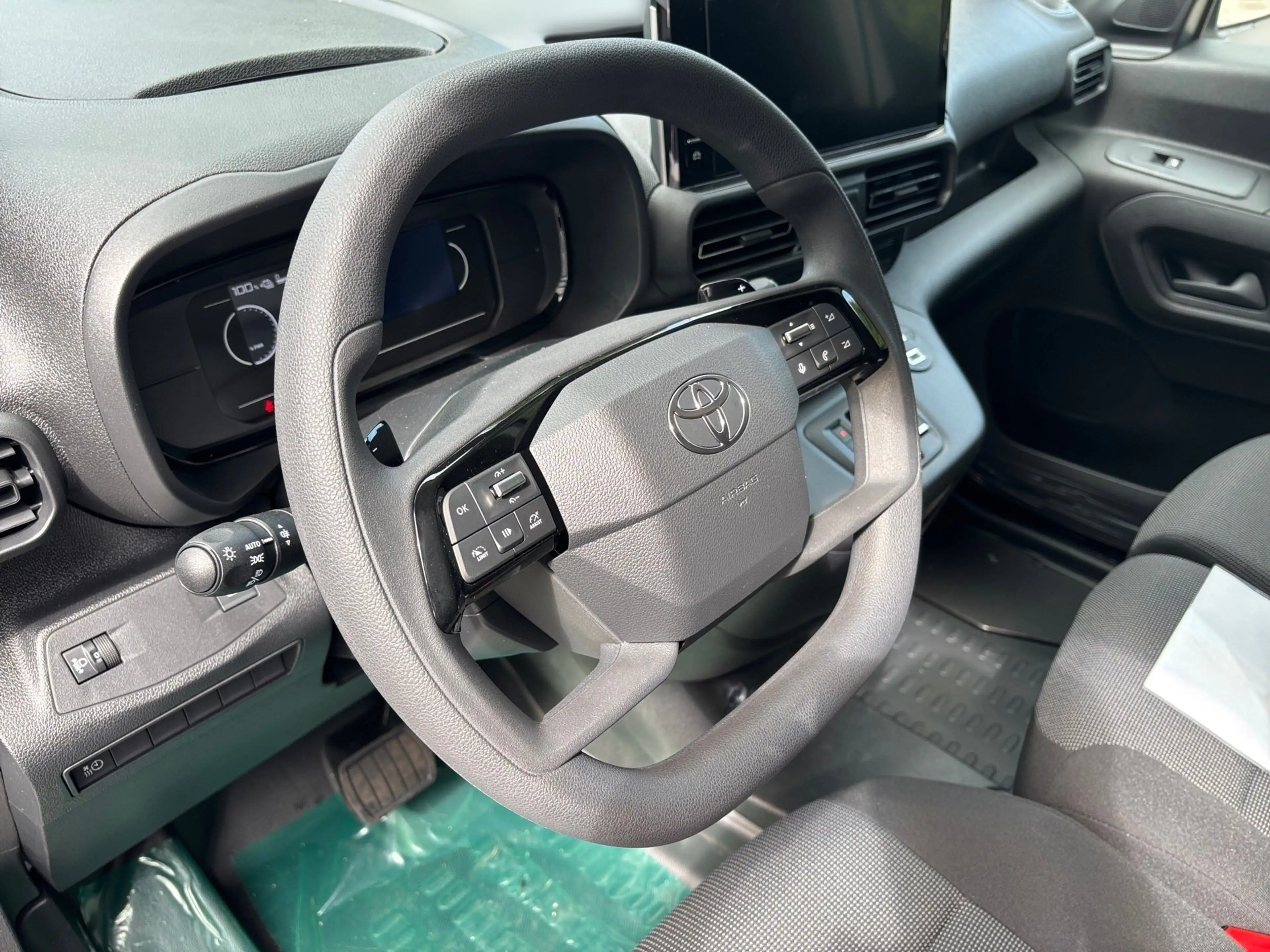 Toyota Proace City L2 50kWh Electric Prowork LED+Navi — photo 10
