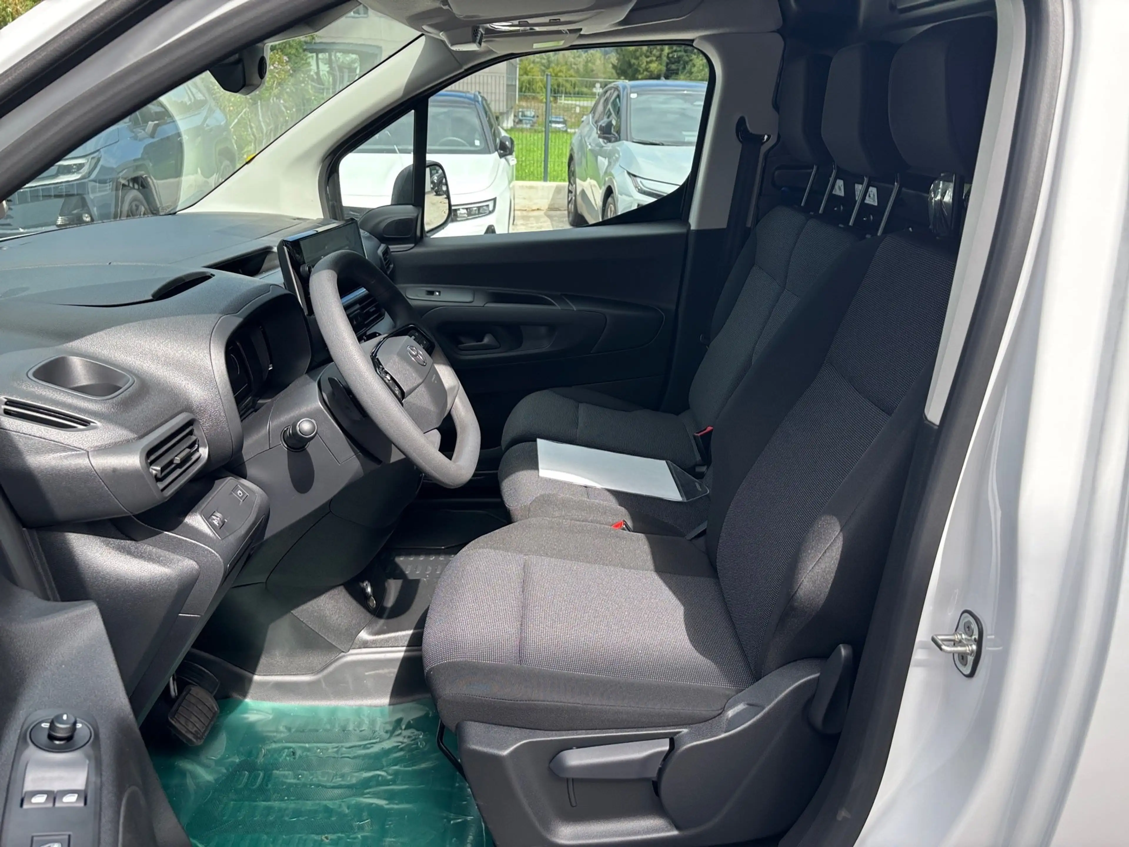 Toyota Proace City L2 50kWh Electric Prowork LED+Navi — photo 14