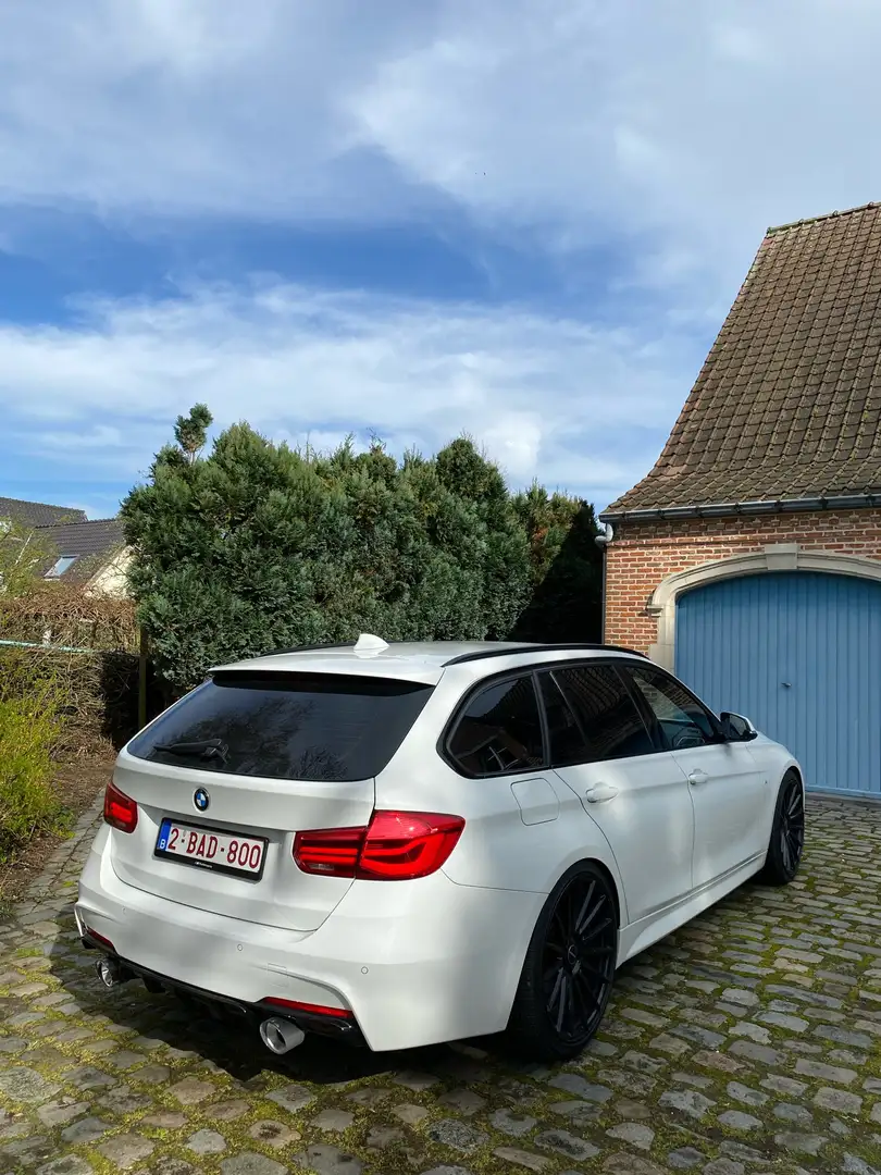 BMW 320 I XDRIVE KW V1 57.000 KM GVV M PACK 2019 Wit - 2
