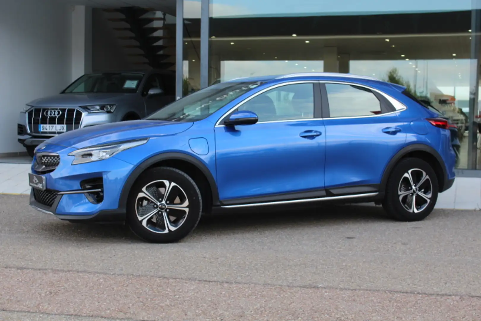 Kia XCeed 1.6 PHEV eTech Aut. Azul - 2