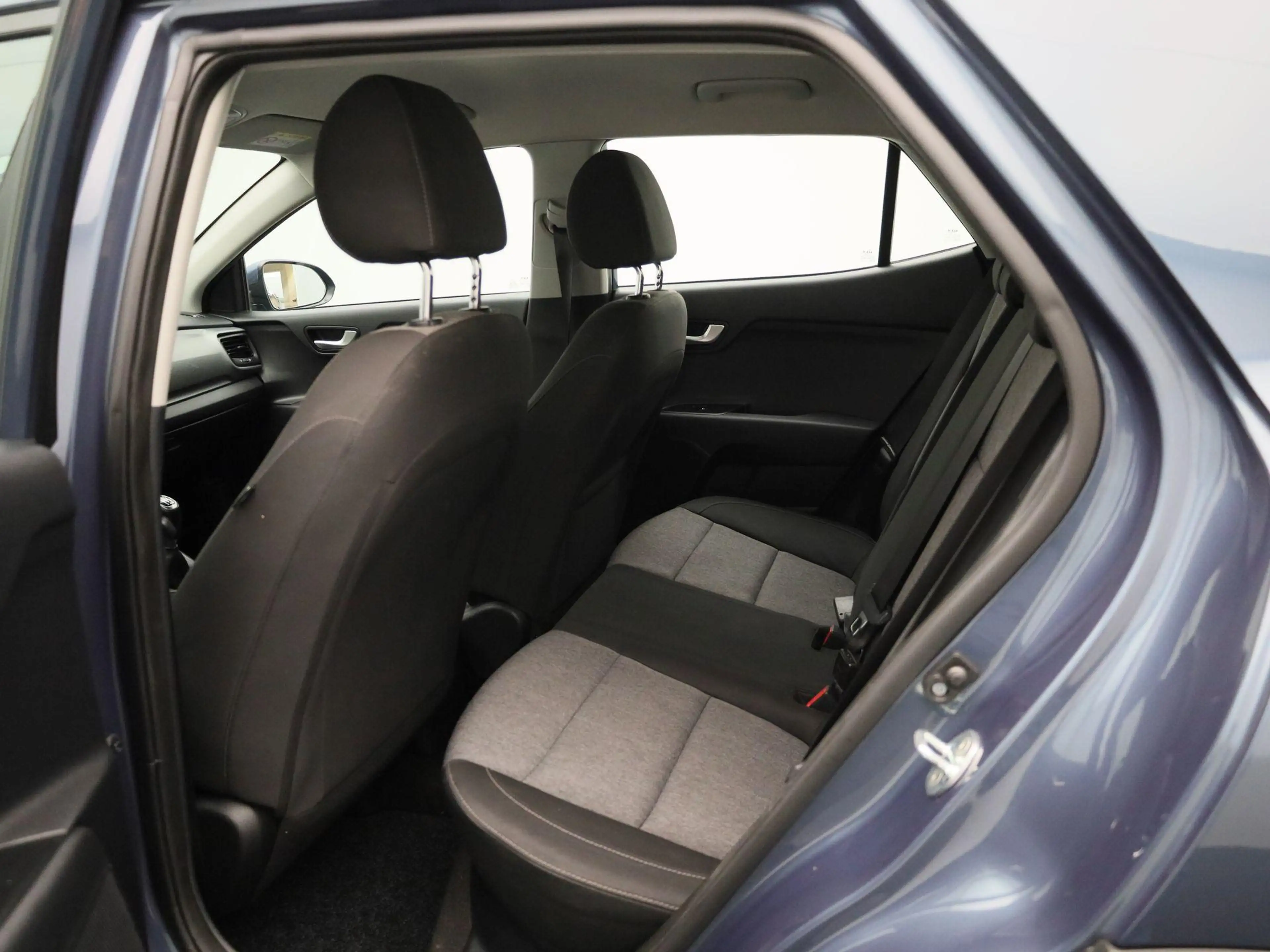 Kia Stonic 1.0 T 100 Urban Ed. | PDC A | Carplay | DAB — photo 12
