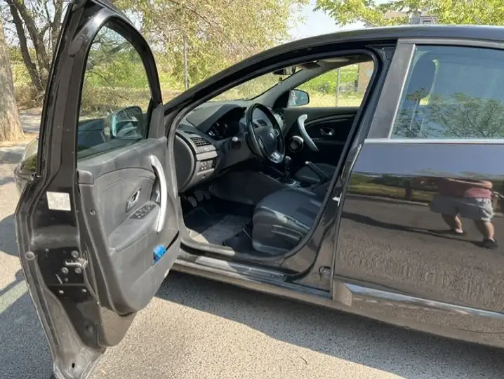 Renault Fluence 2026, foto 7