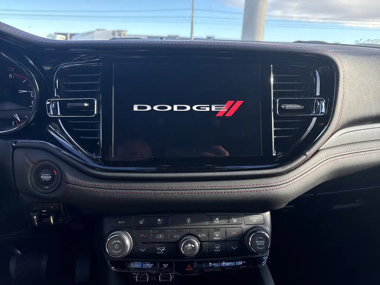 Dodge Durango снимка Dodge Durango