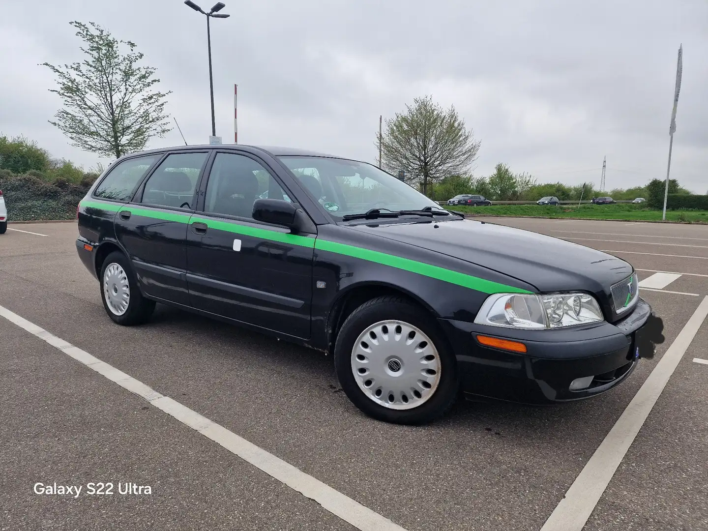 Volvo V40 1.8i Special Edition, Orig. 120tkm, Automatikgetr. Negru - 1