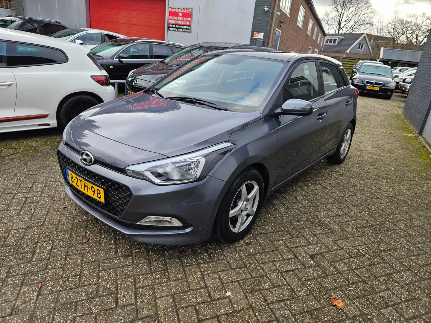 Hyundai i20 1.2 LP i-Drive Cool 5D| Airco| nwe APK|NAP Grau - 2