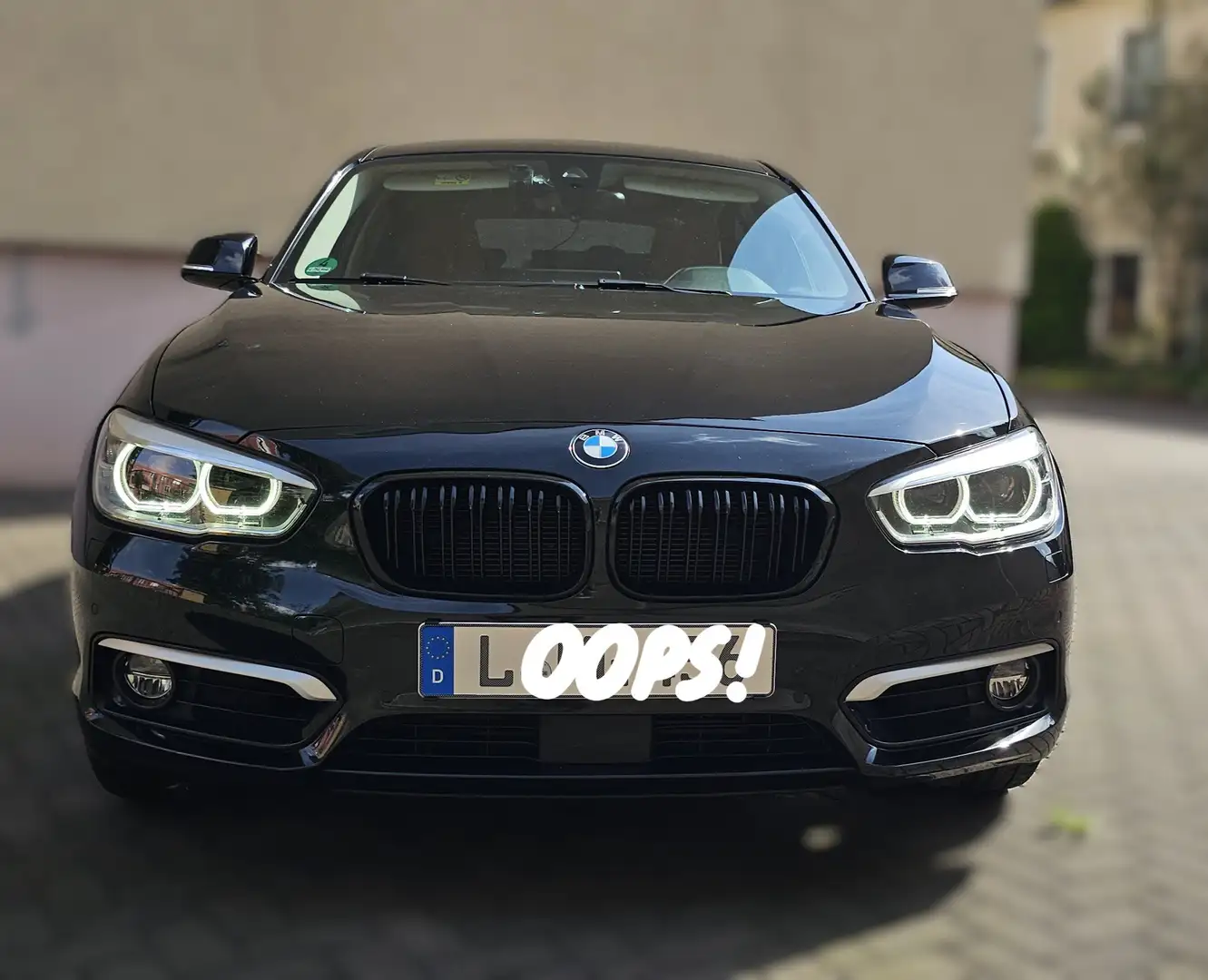 BMW 120 d xDrive Aut. Edition Metropolitan Schwarz - 1