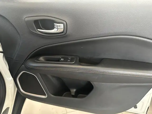 Jeep Compass view 15