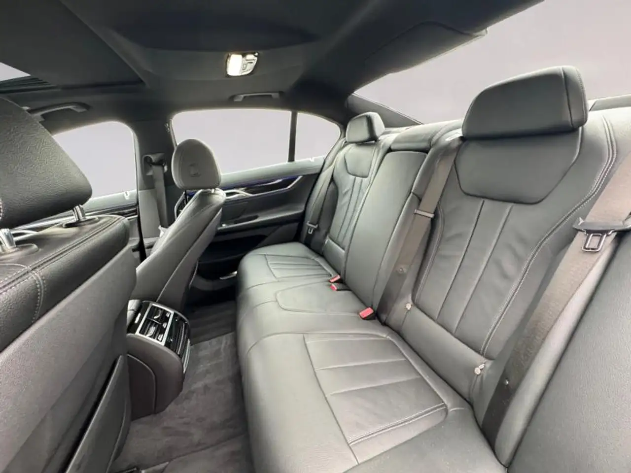 BMW 730 730d — photo 8 sur 30