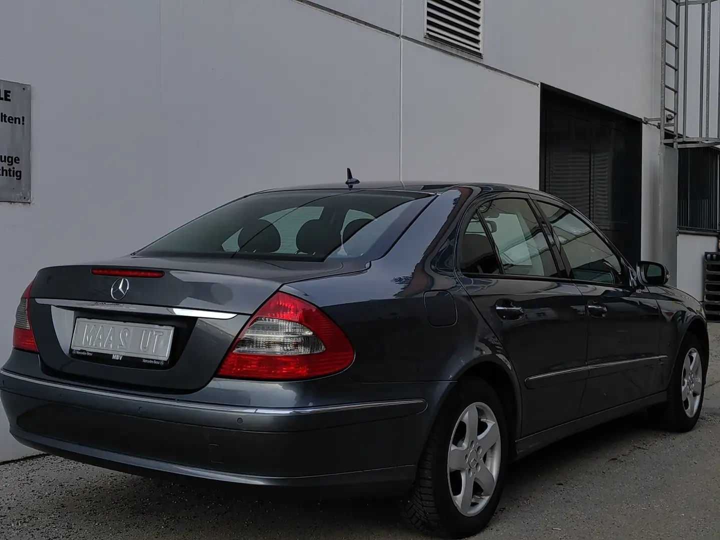 Mercedes-Benz E 200 Elegance CDI - 2