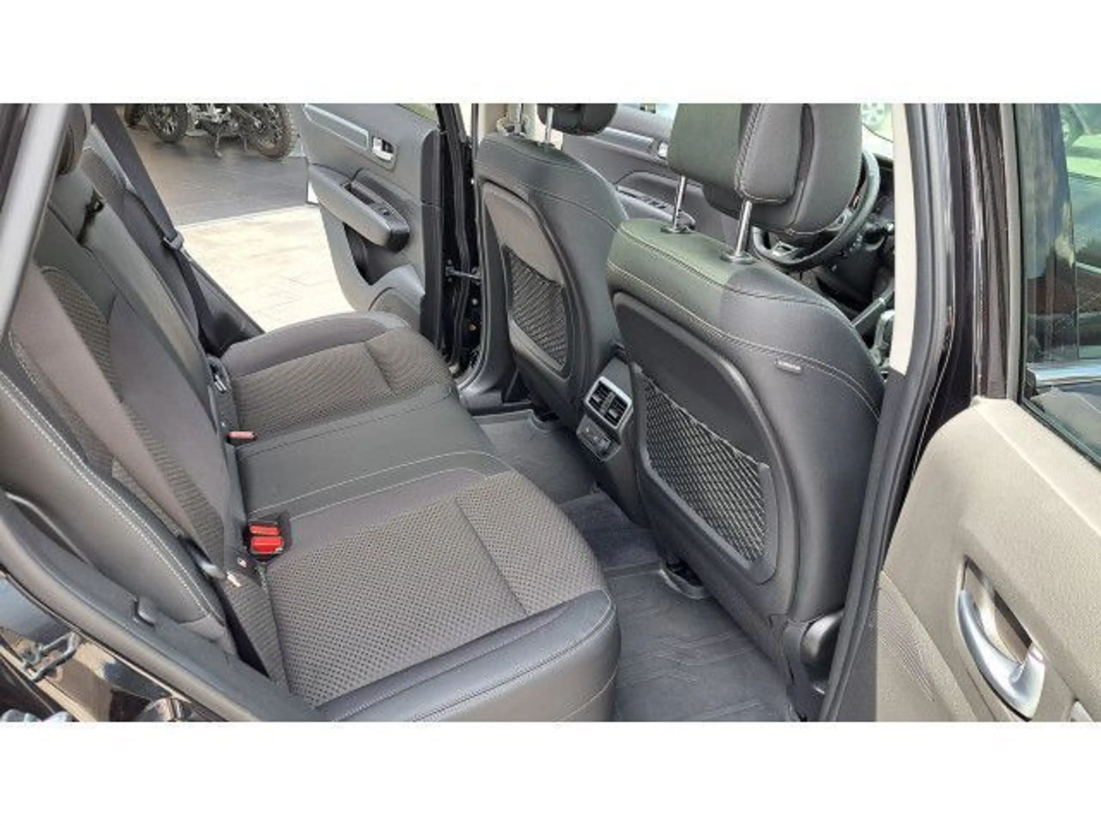 Renault Koleos Intens 4x4 — photo 15