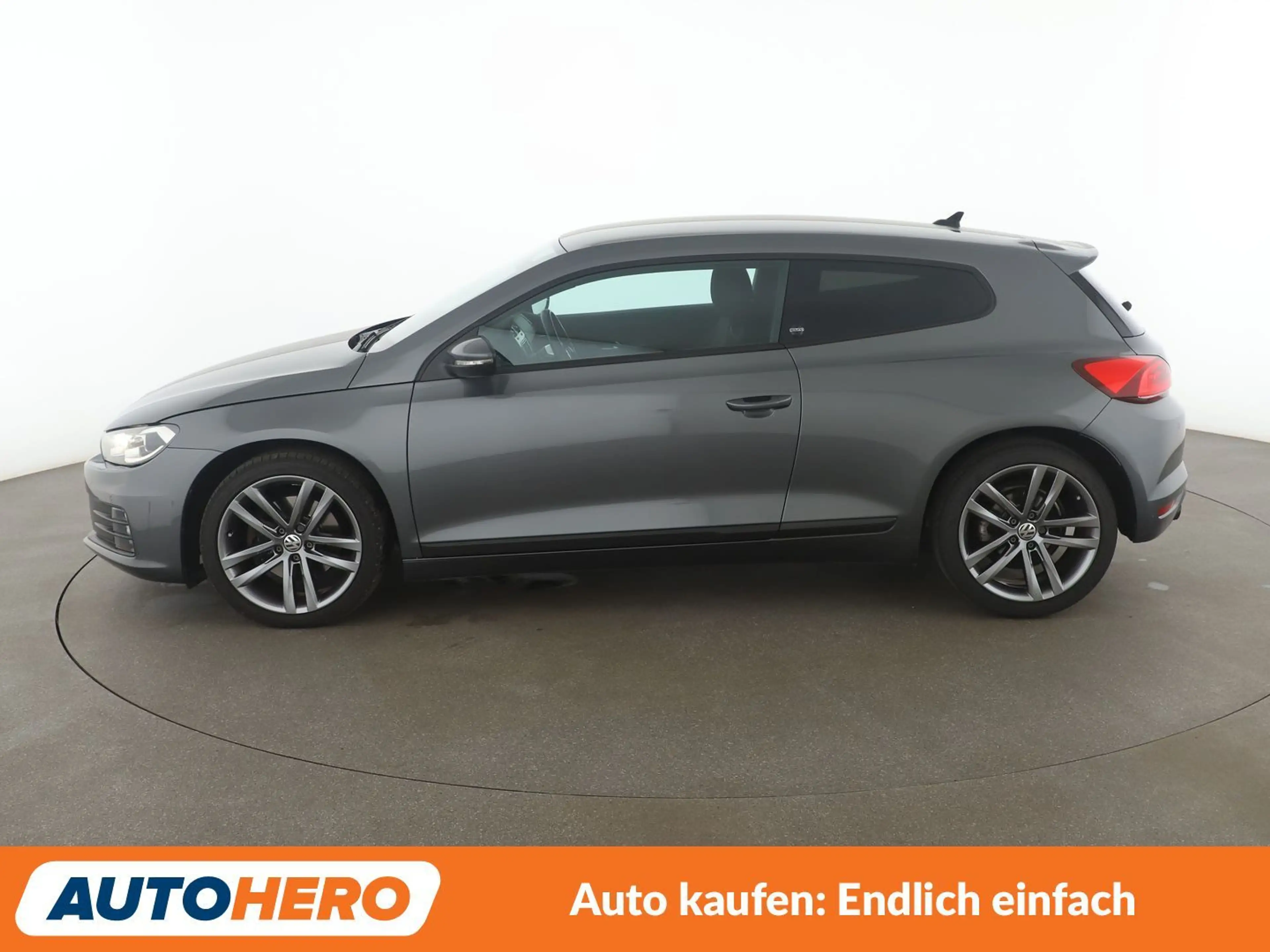 Volkswagen Scirocco 2.0 TSI Sound BM*NAVI*TEMPO*XENON*PDC* — photo 3