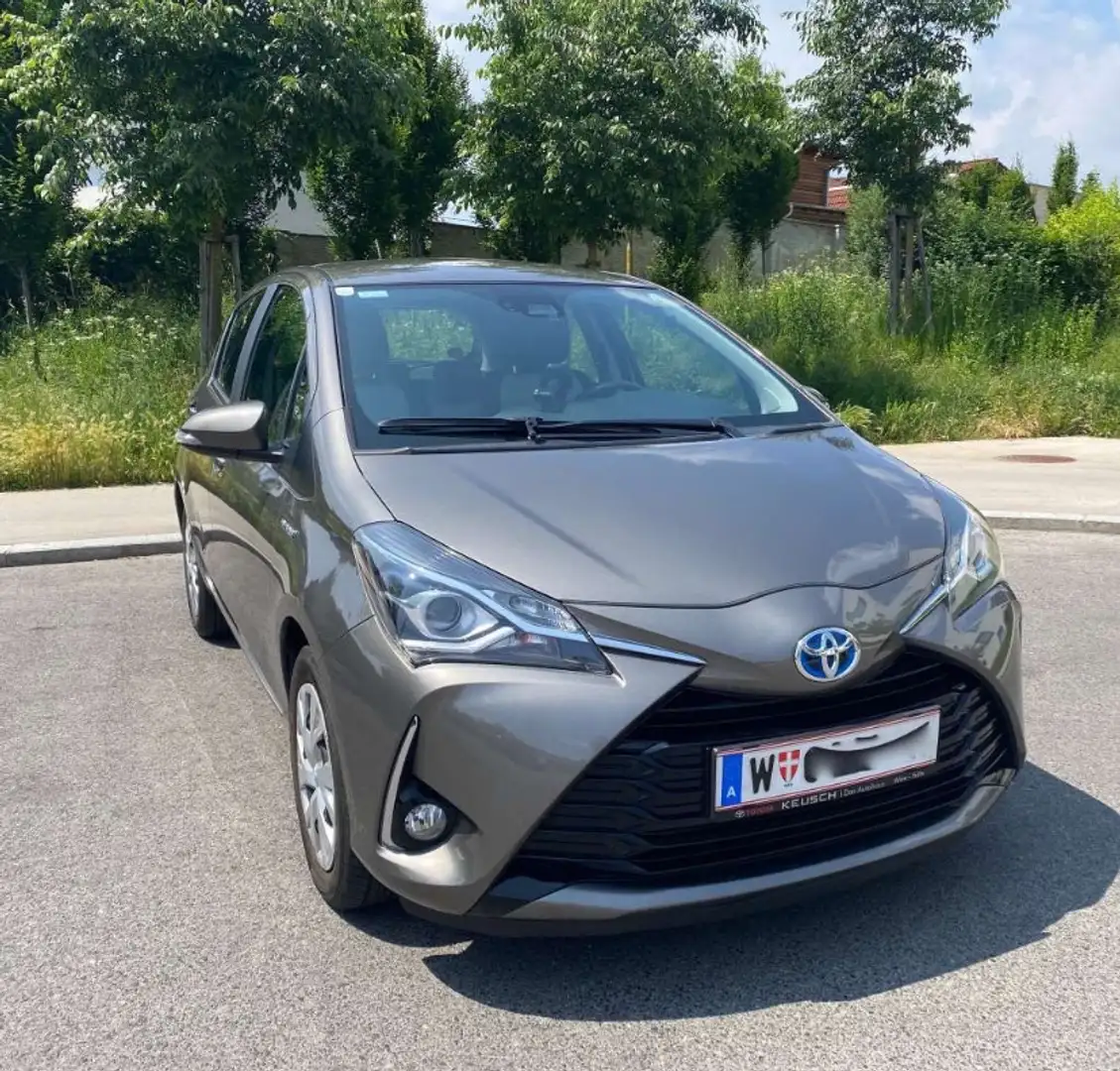 Toyota Yaris Hybrid 1.5 VVT-i Lounge - 2