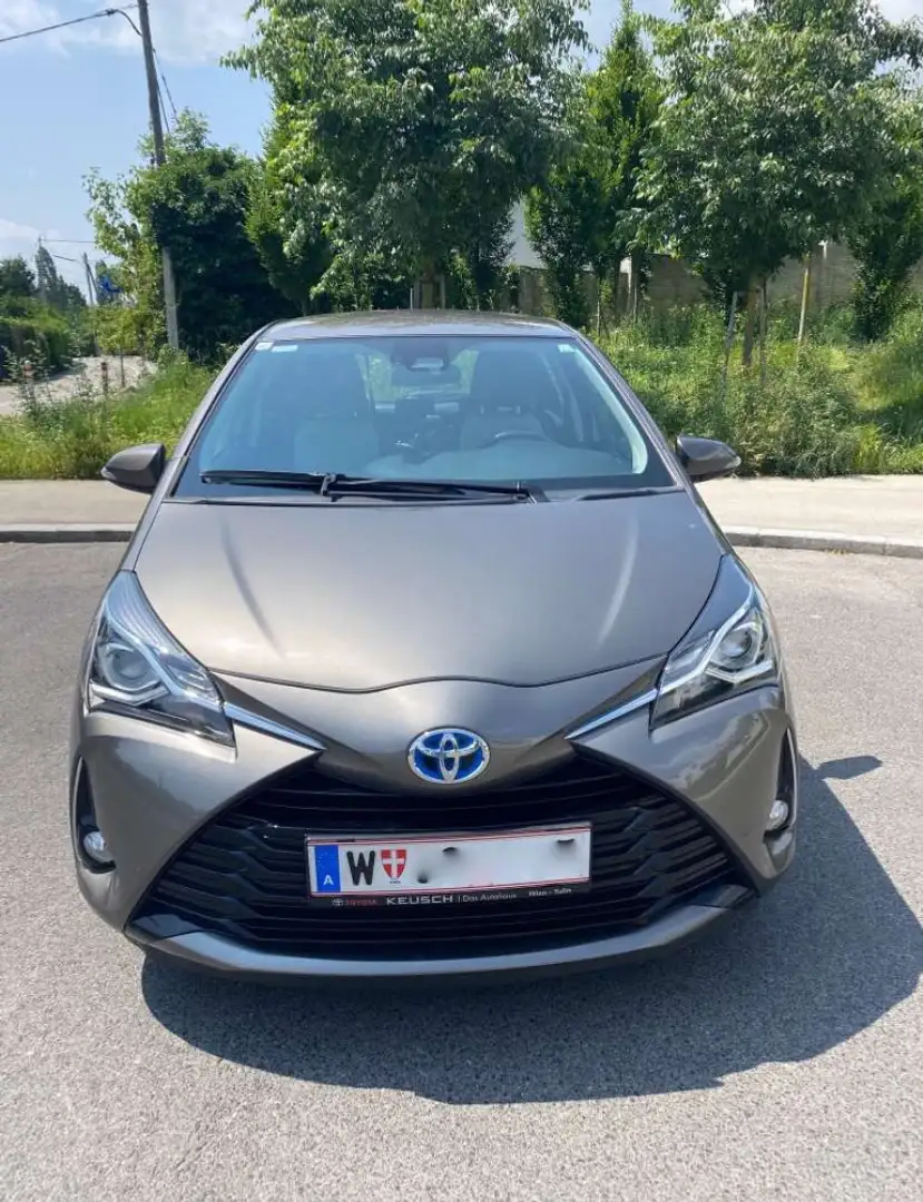 Toyota Yaris Hybrid 1.5 VVT-i Lounge - 1