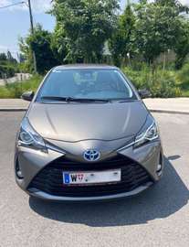 Hybrid 1.5 VVT-i Lounge