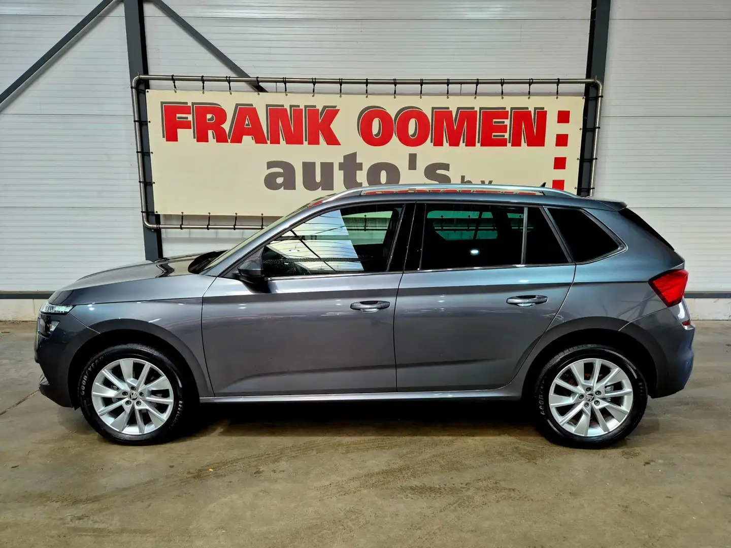 Skoda Kamiq 1.0 TSI 110PK Business Edition + LED|Navi|Apple|An Gris - 2