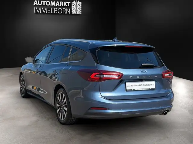 Ford Focus view 5