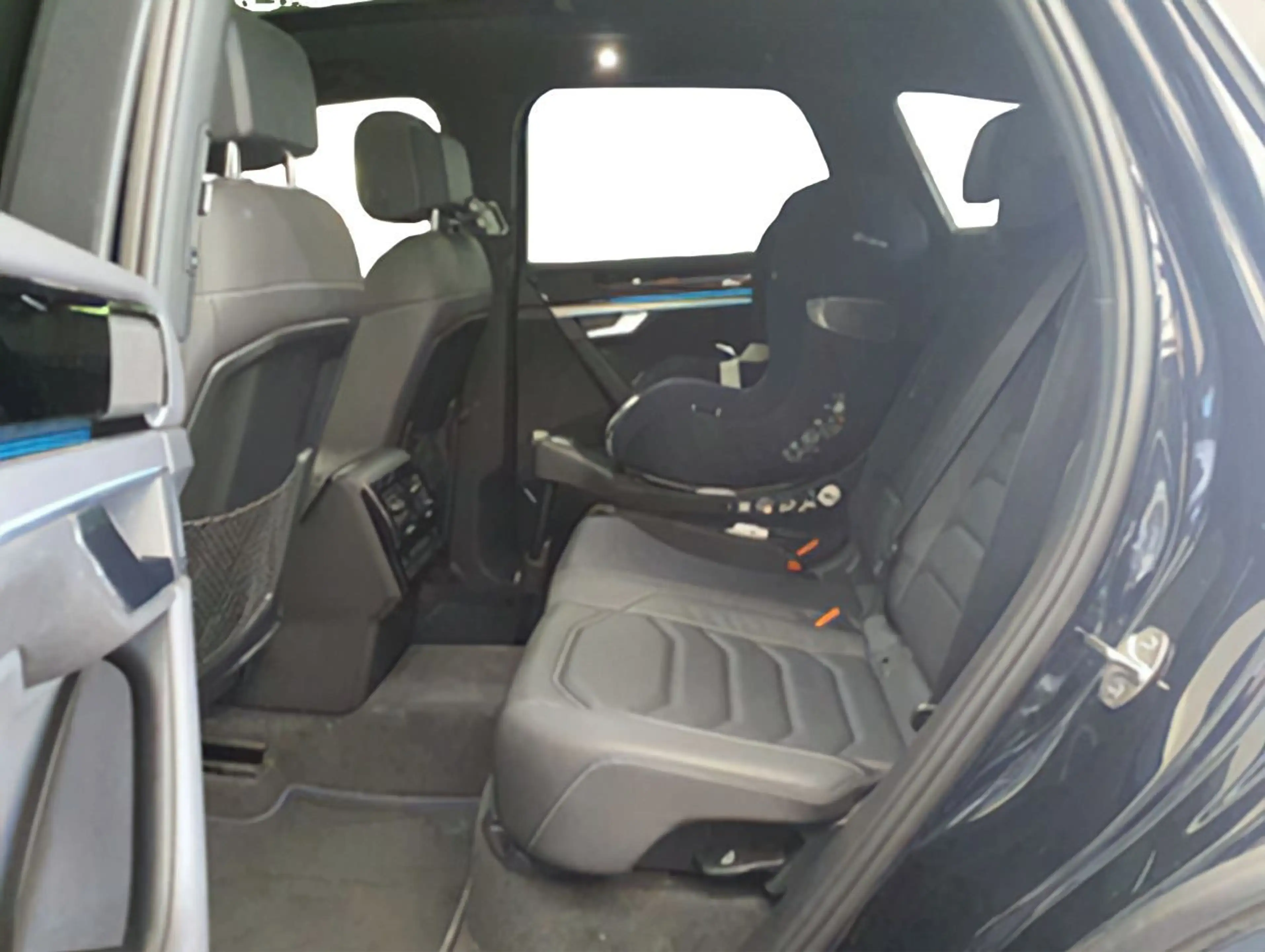 Volkswagen Touareg 3.0 V6 TSI eHybrid R 4M*NAVI*AHK*KAM*HUD — photo 5