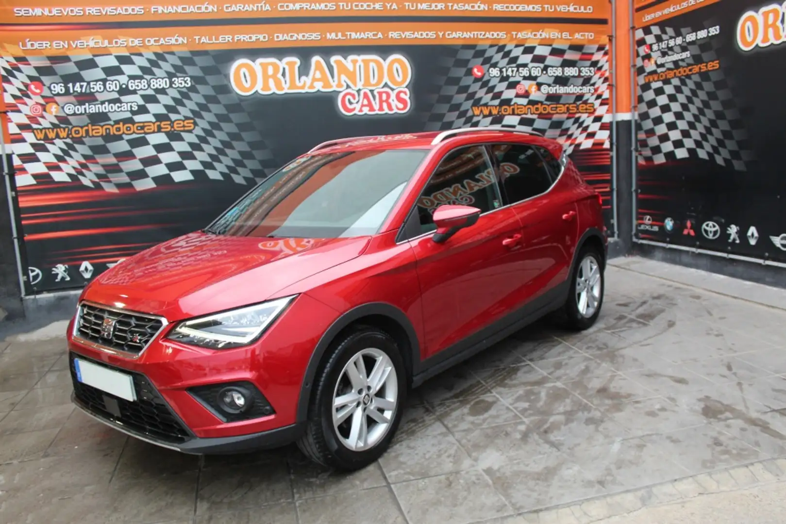 SEAT Arona 1.0 TGI S&S Reference 90 Rouge - 1