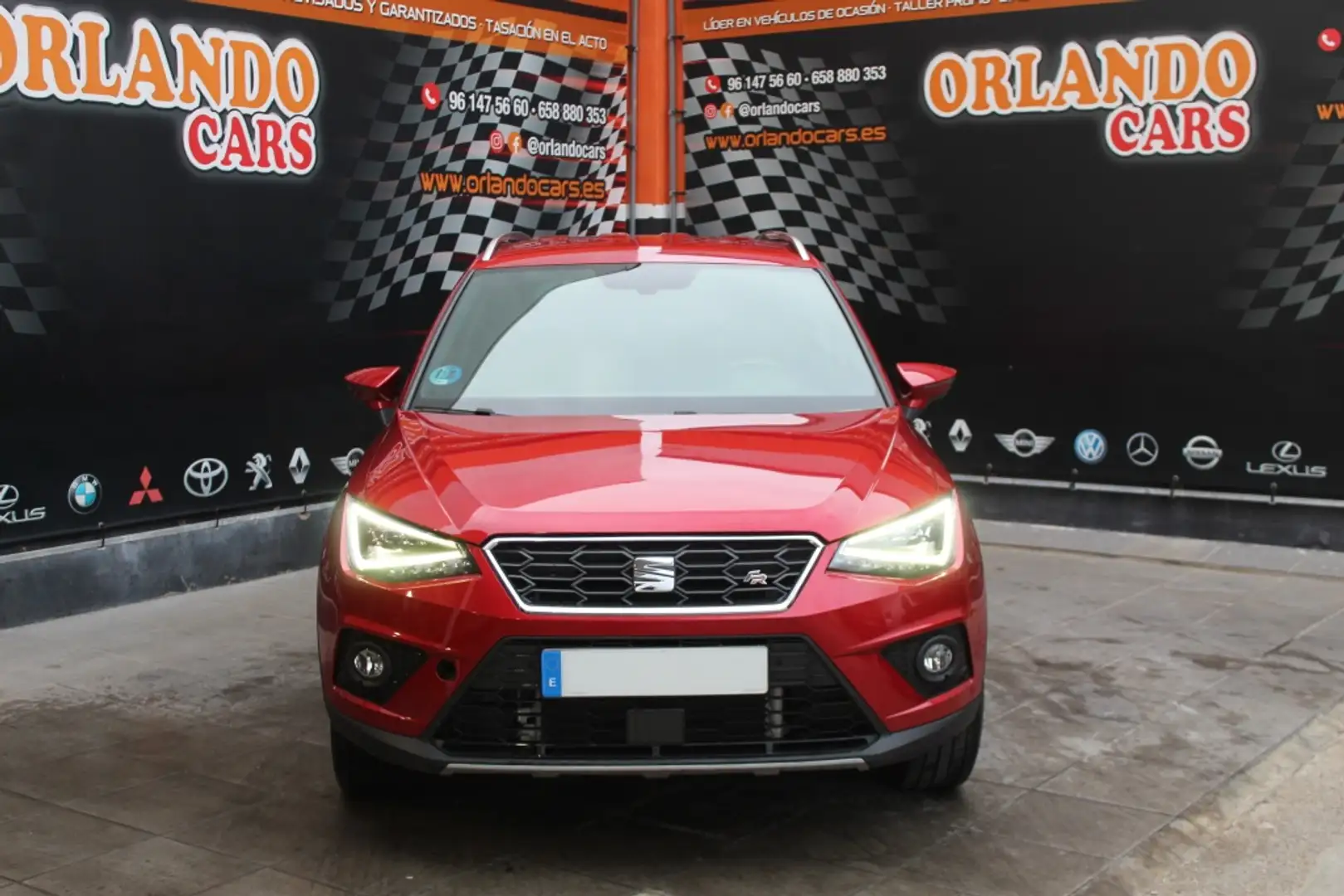 SEAT Arona 1.0 TGI S&S Reference 90 Rouge - 2