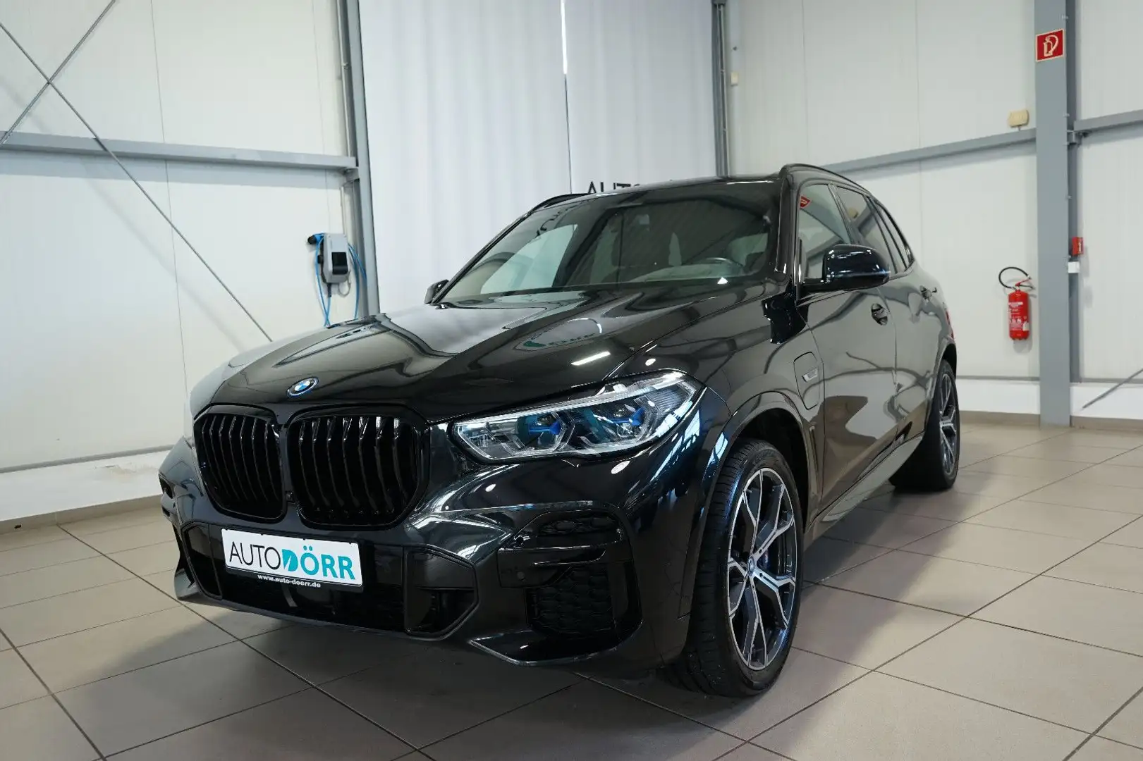 BMW X5 xDrive45e M Sport Laser+AHK+Sitzbelüftung+ACC Schwarz - 1