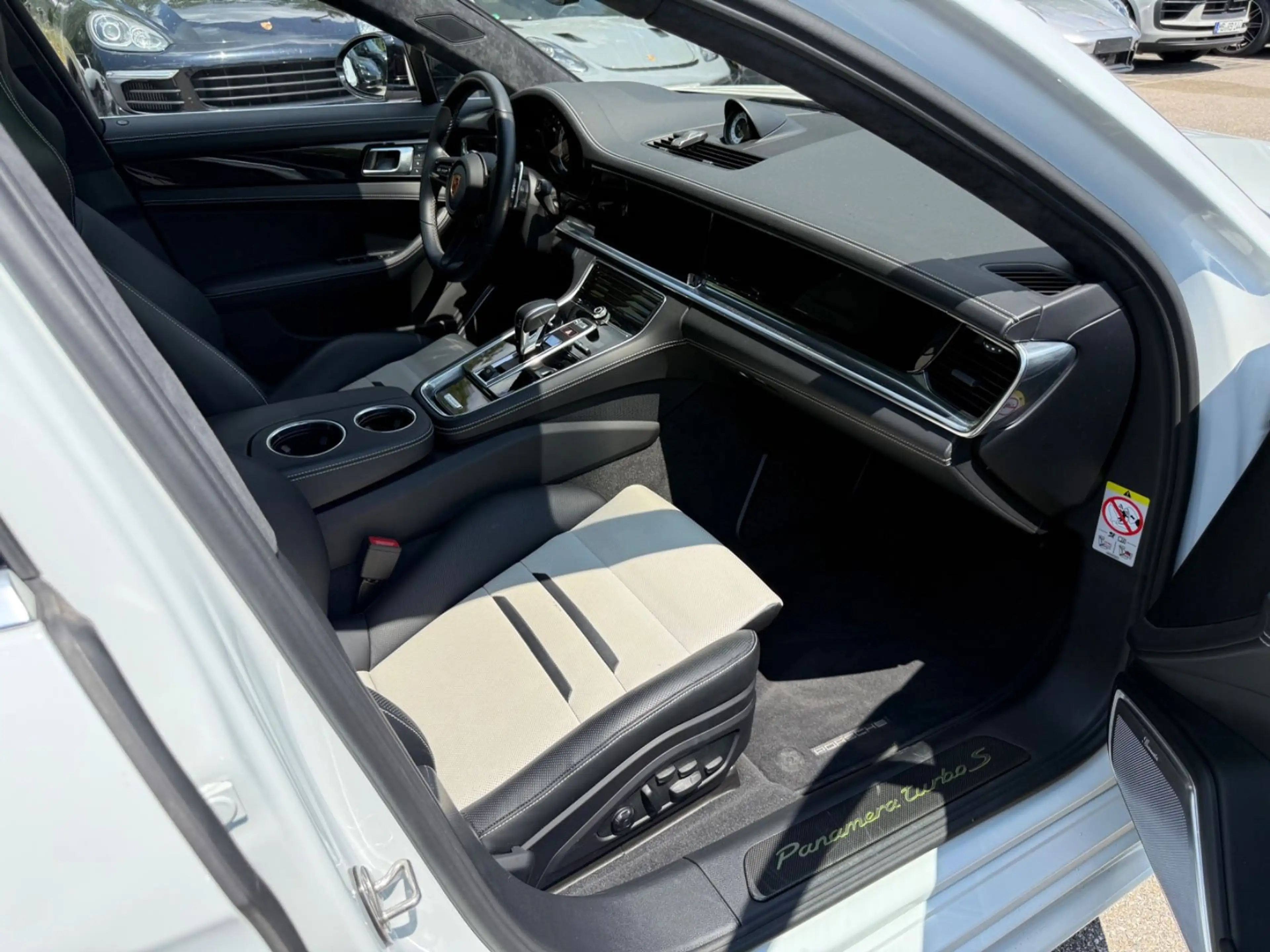Porsche Panamera Turbo S E-Hybrid - PORSCHE APPROVED- — photo 12