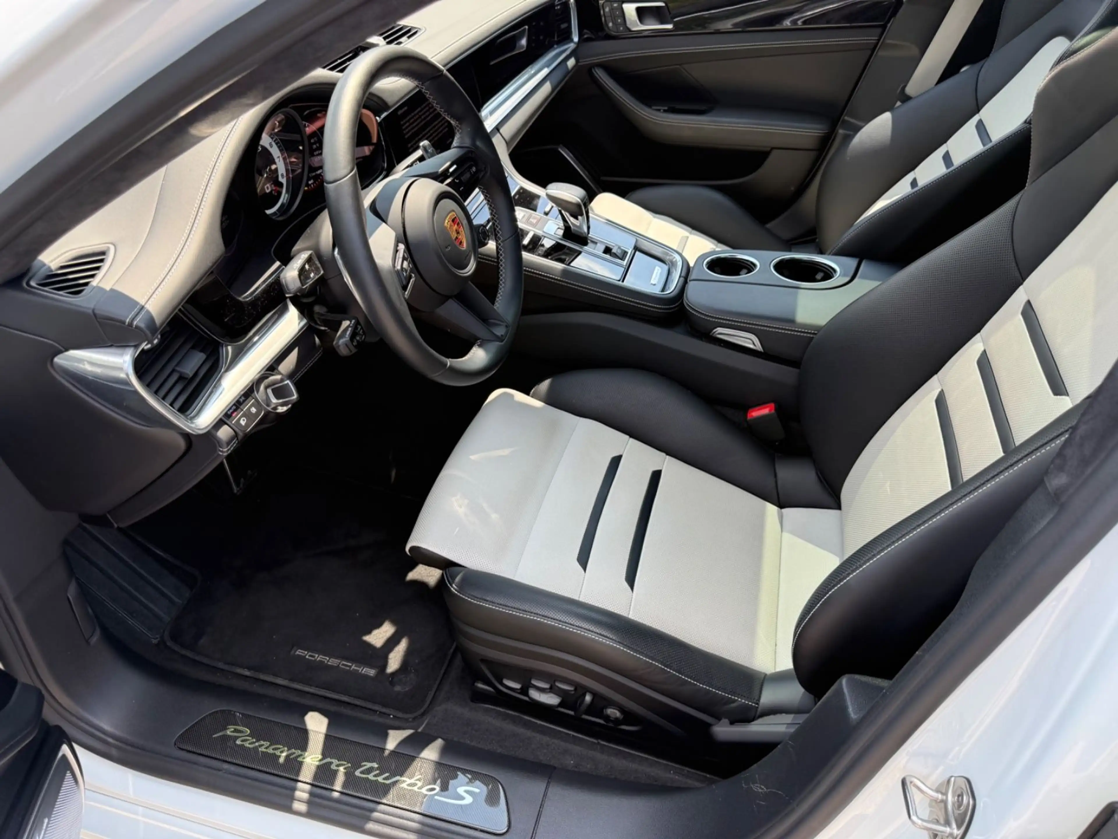 Porsche Panamera Turbo S E-Hybrid - PORSCHE APPROVED- — photo 10