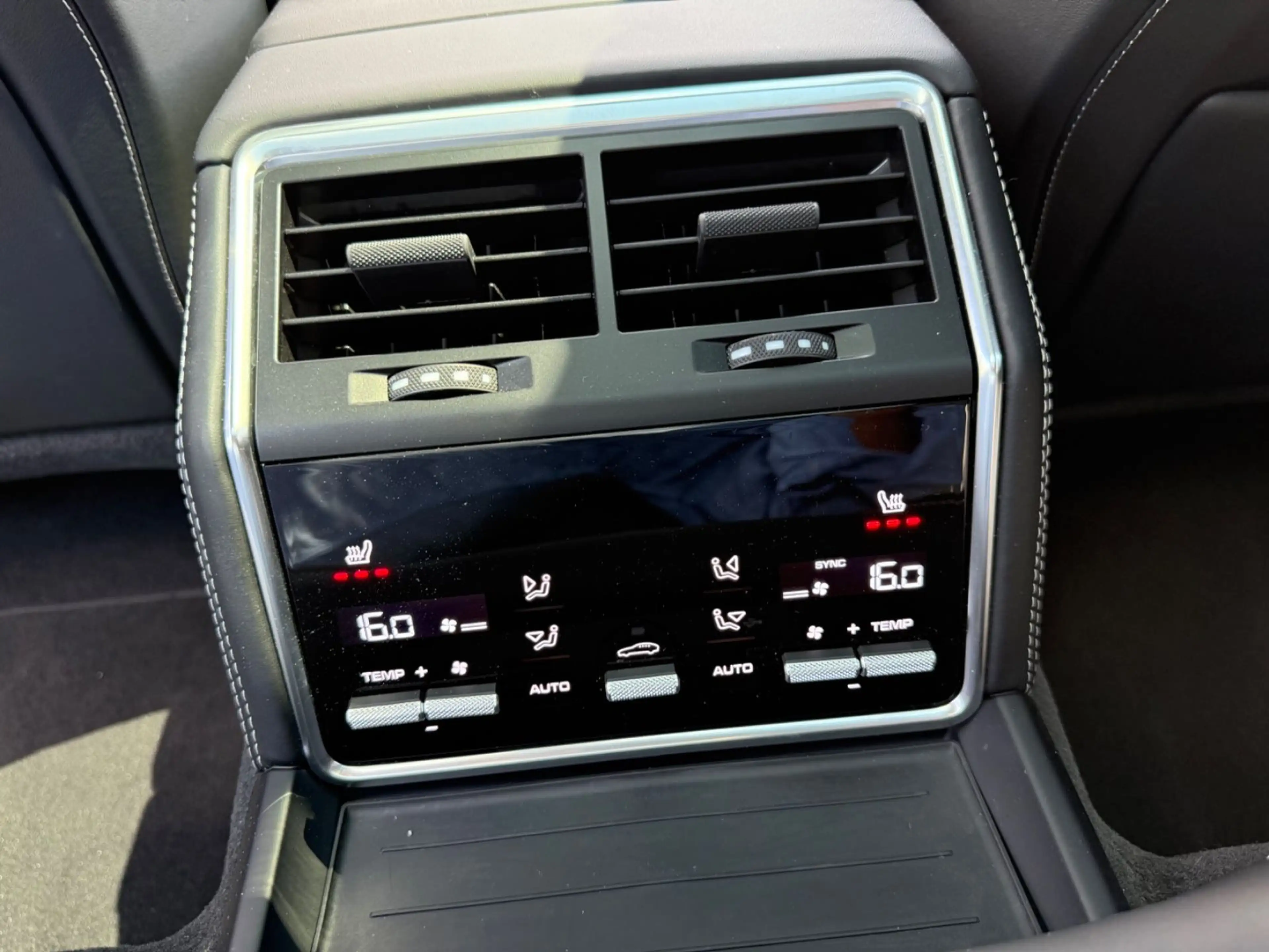 Porsche Panamera Turbo S E-Hybrid - PORSCHE APPROVED- — photo 11