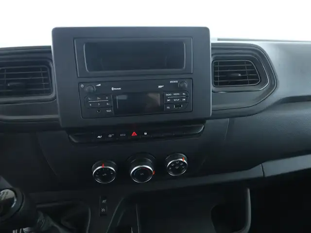 Renault Master view 15