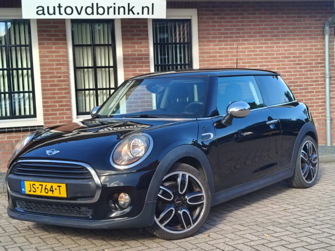 MINI One