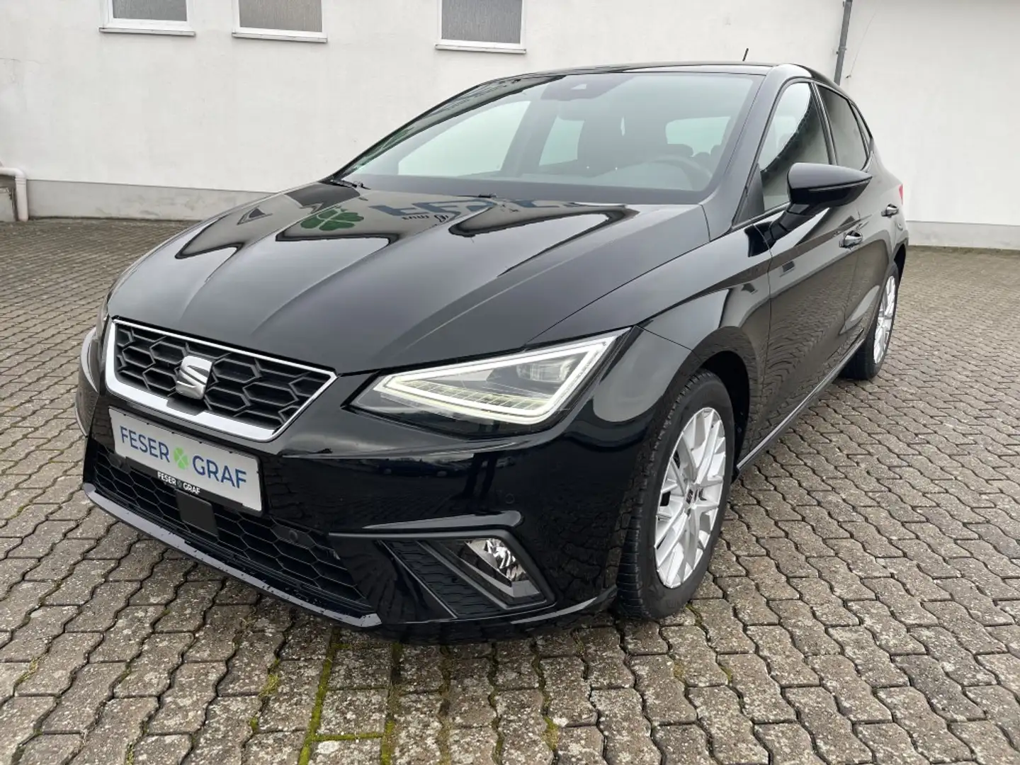 SEAT Ibiza FR 1.0 TSI DSG ACC LED NAVI VIRTUAL Zwart - 2