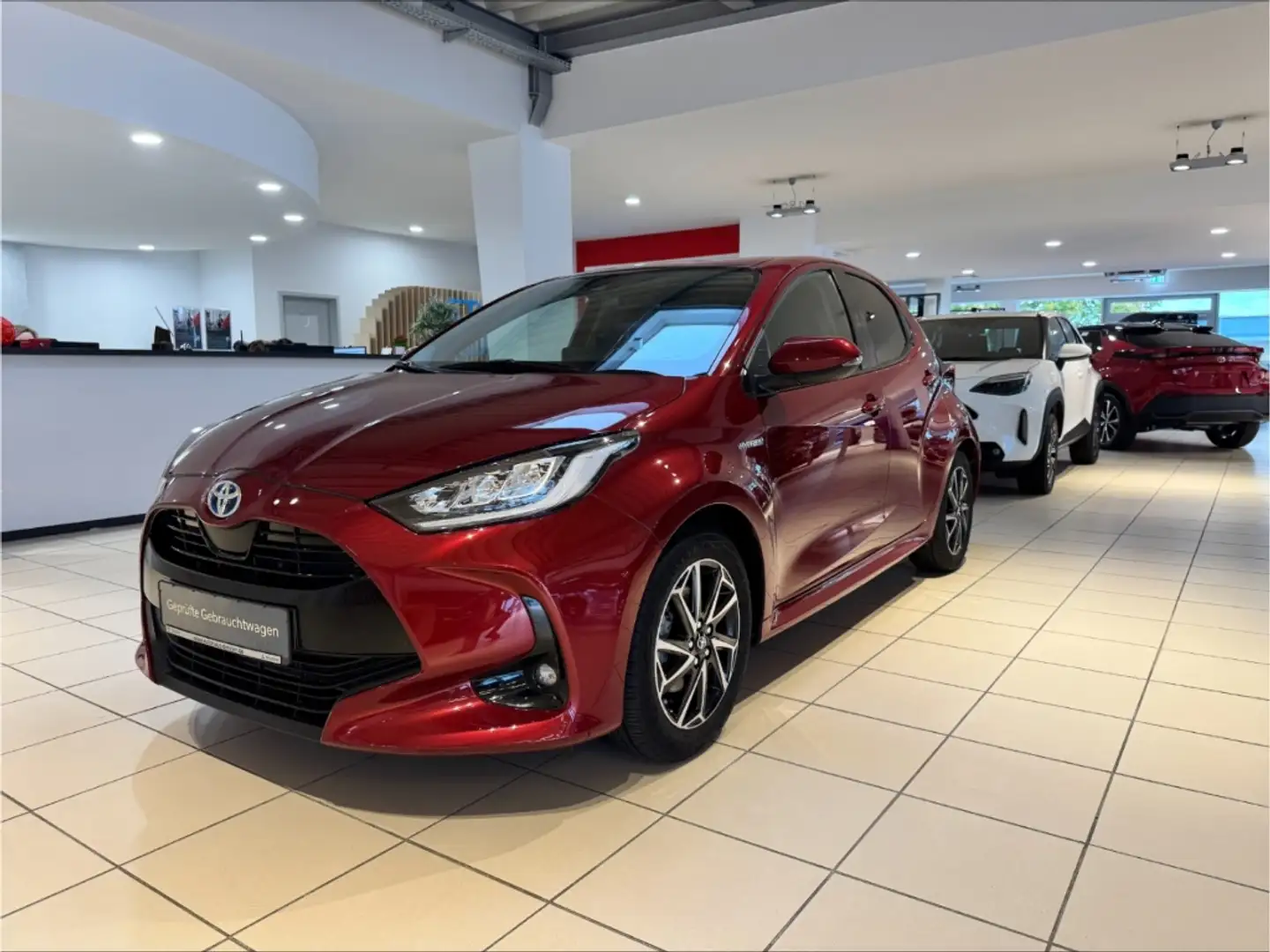 Toyota Yaris Hybrid Team Deutschland 1. Hand guter Zustand 4,2 Rouge - 1