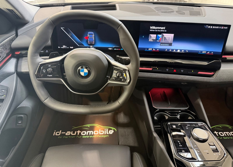 BMW 520 i Limousine, Head-UP, Bowers&Wilkins, 1 Hand — photo 8