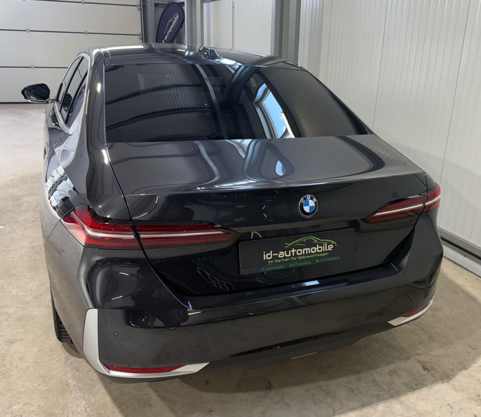 BMW 520 i Limousine, Head-UP, Bowers&Wilkins, 1 Hand — photo 6