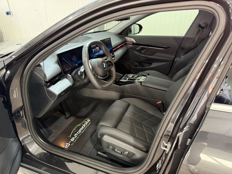 BMW 520 i Limousine, Head-UP, Bowers&Wilkins, 1 Hand — photo 9
