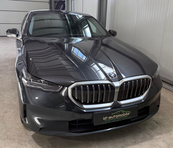 BMW 520 i Limousine, Head-UP, Bowers&Wilkins, 1 Hand — photo 2