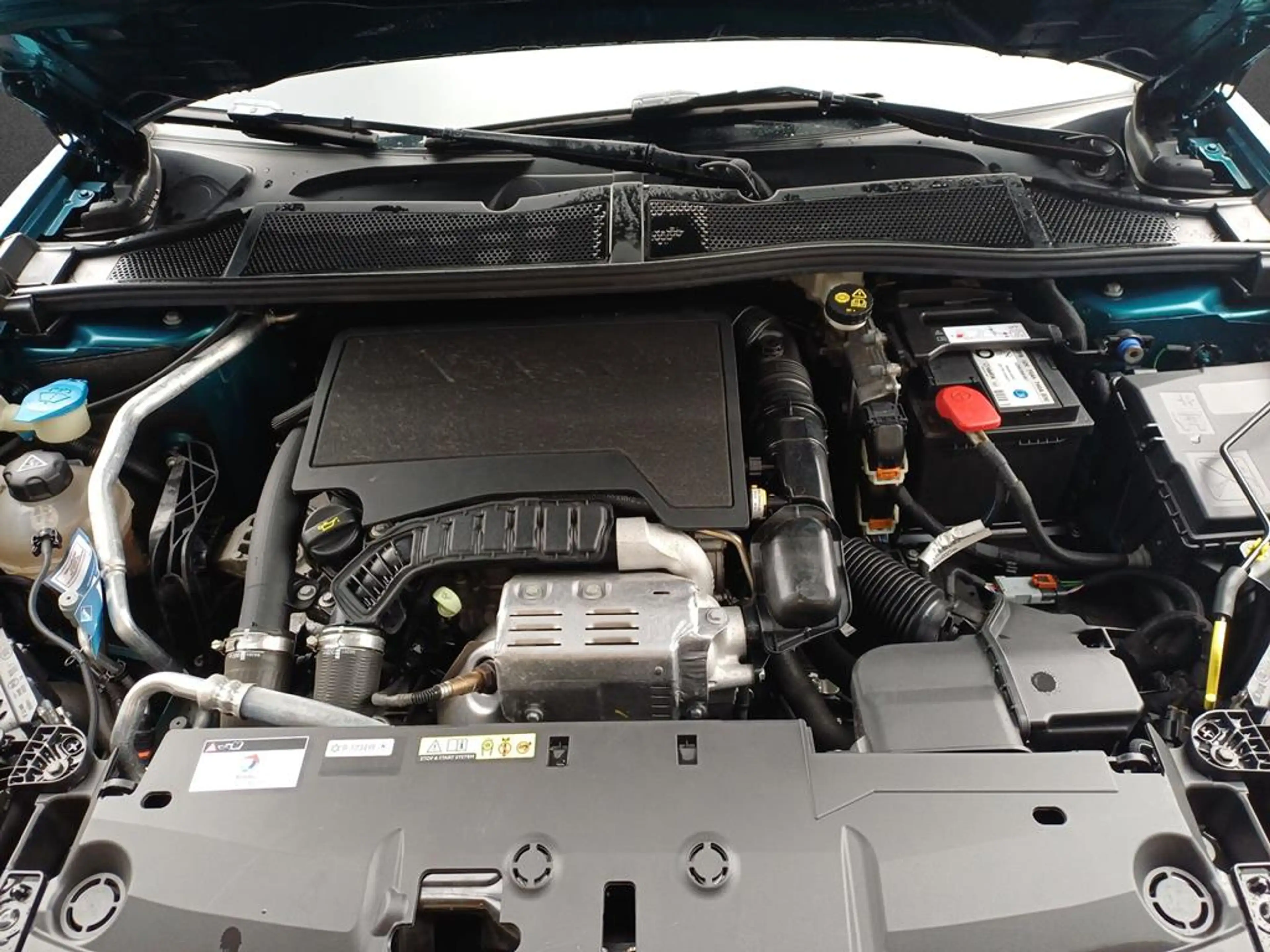 Peugeot 408 PureTech 130 Allure — photo 5