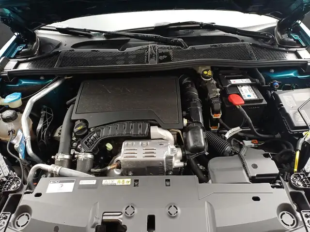 Peugeot 408 view 5