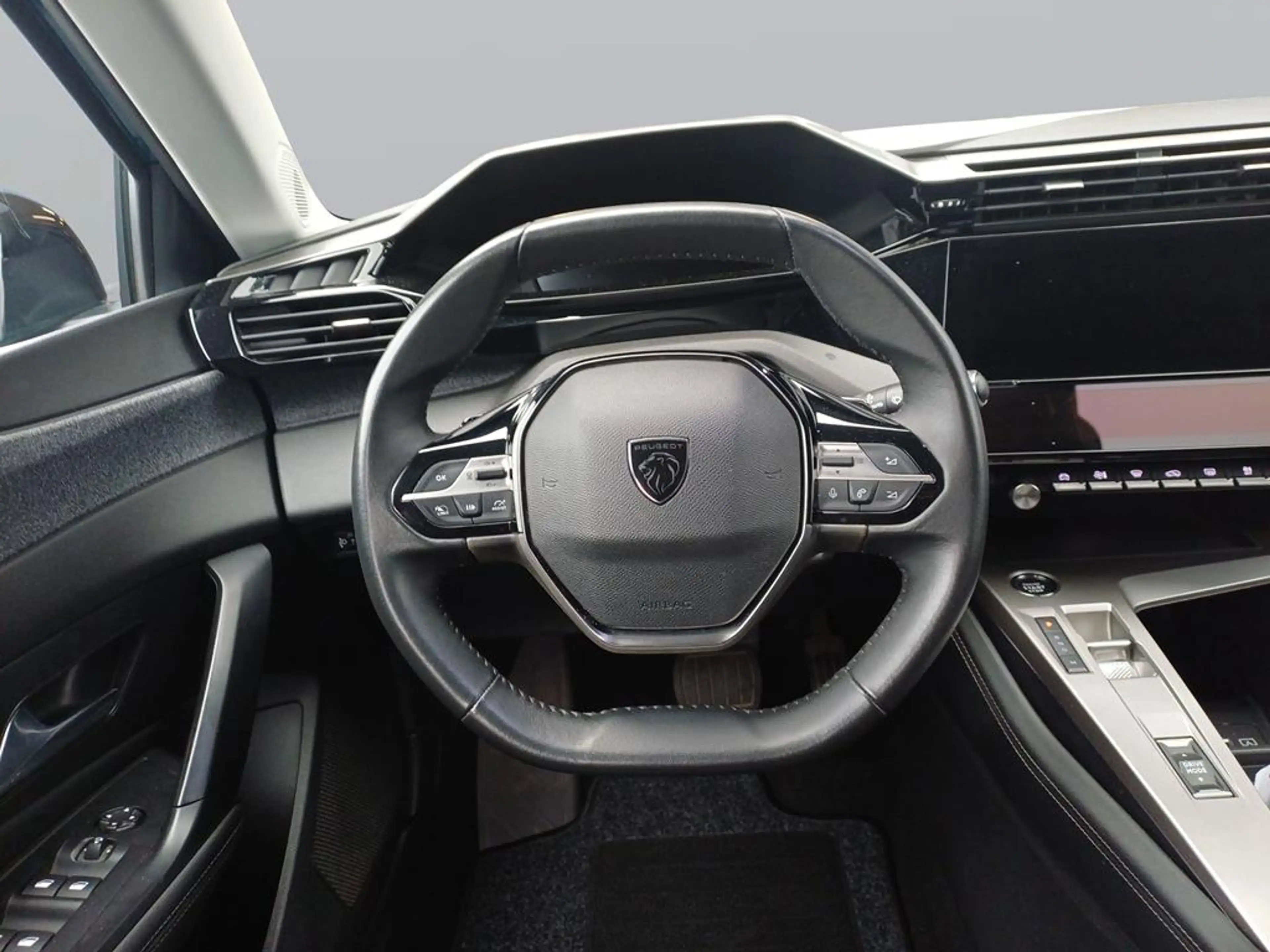 Peugeot 408 PureTech 130 Allure — photo 13