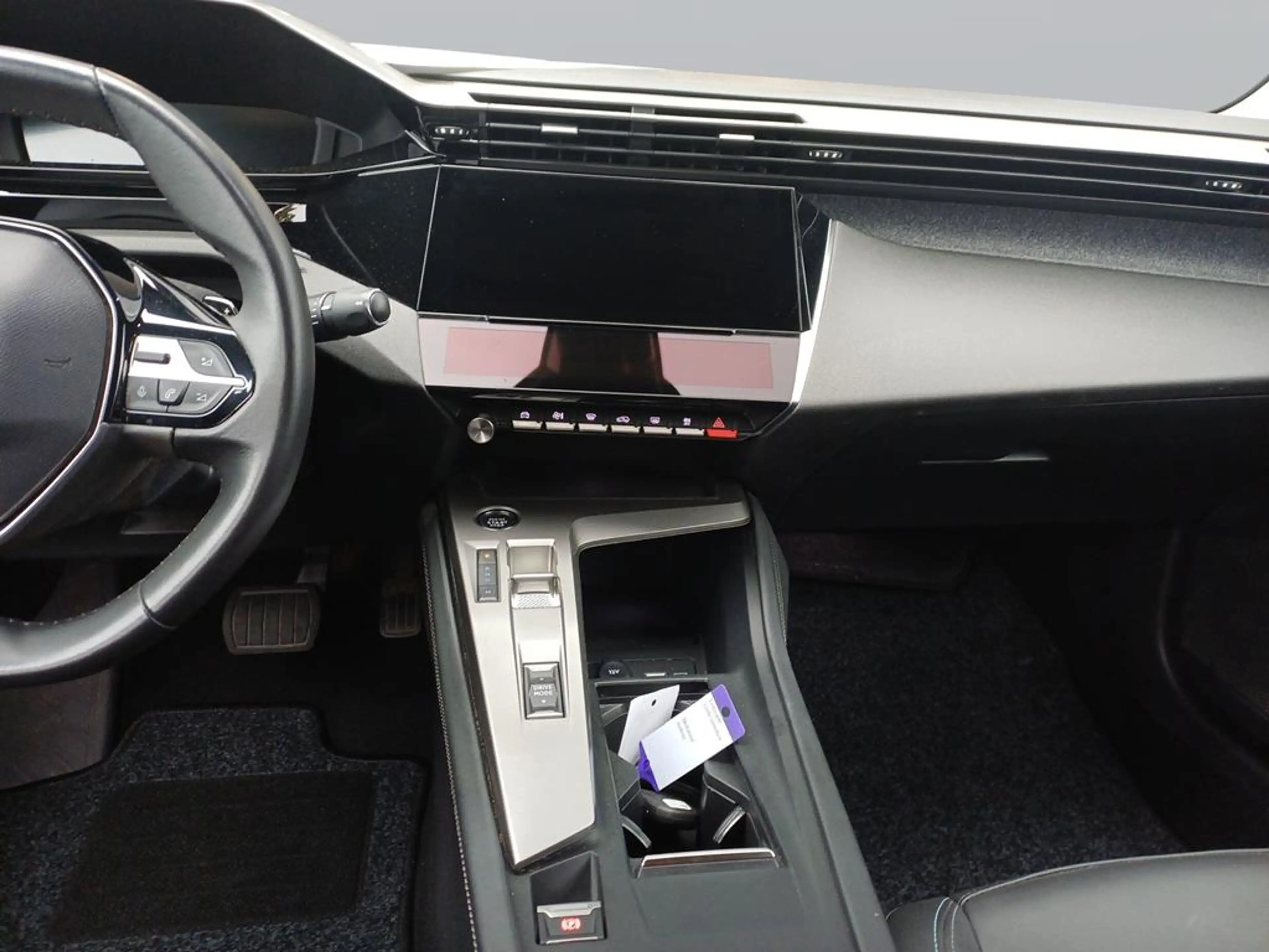 Peugeot 408 PureTech 130 Allure — photo 12