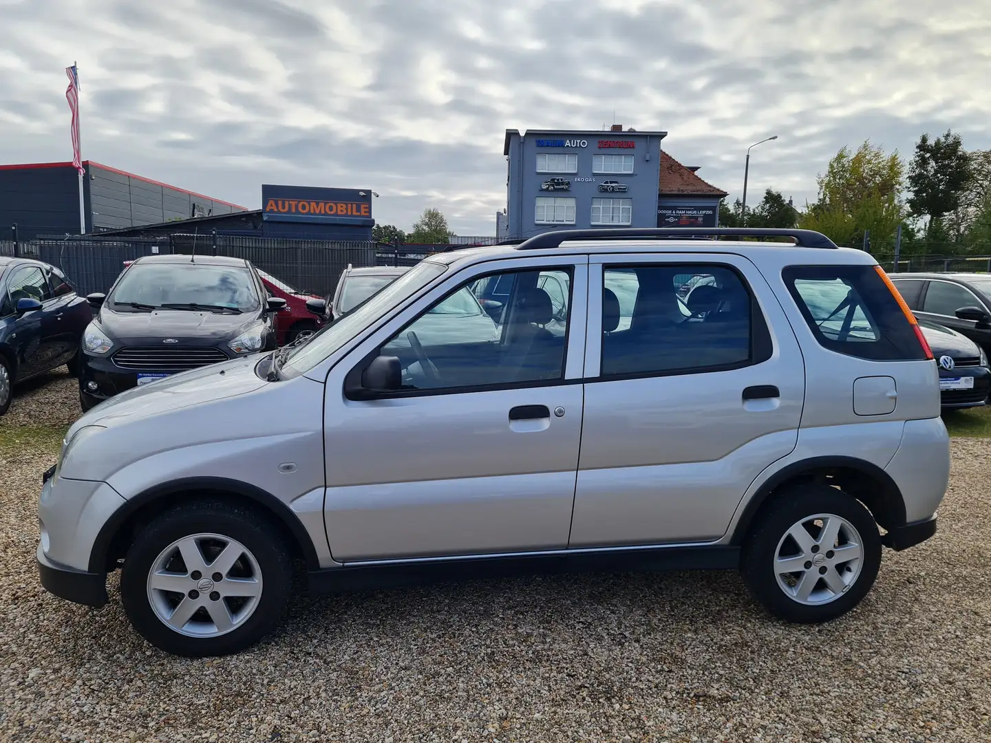 Suzuki Ignis X-25 / 1Hand/ TÜV-Inspektion-Neu Plateado - 2