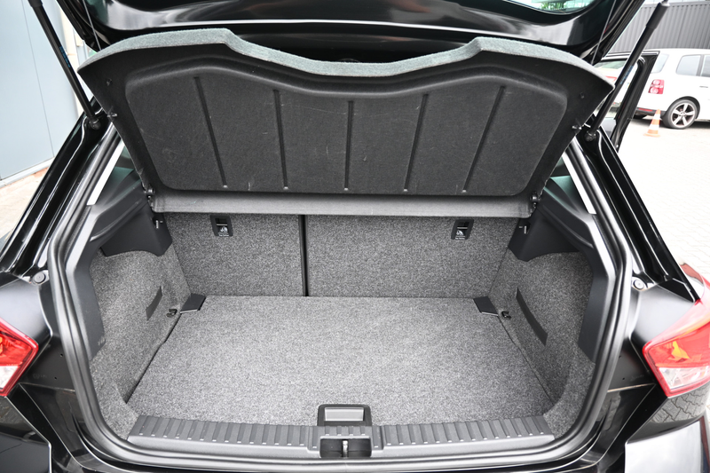 SEAT Ibiza 1.0 TSI Style Business Intense — photo 17
